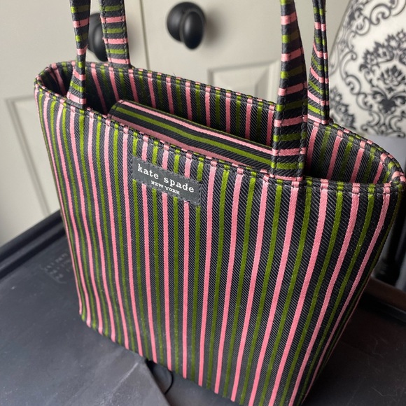 KATE SPADE silk stripe purse. - Picture 7 of 7